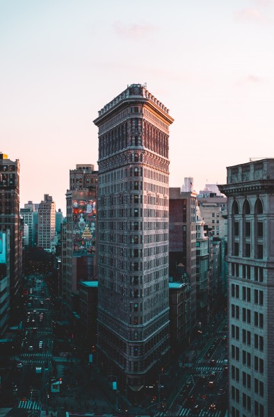 点击大图看下一张：美国纽约熨斗大厦图片