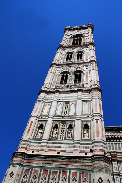 点击大图看下一张：意大利佛罗伦萨圣母百花大教堂风景图片