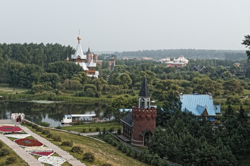 点击大图看下一张：哈尔滨伏尔加庄园风景图片