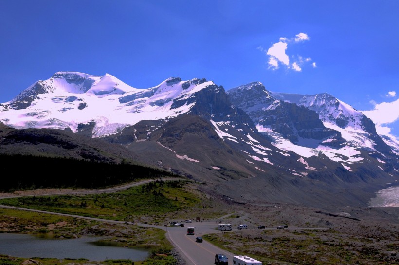 点击大图看下一张：加拿大哥伦比亚冰川风景图片
