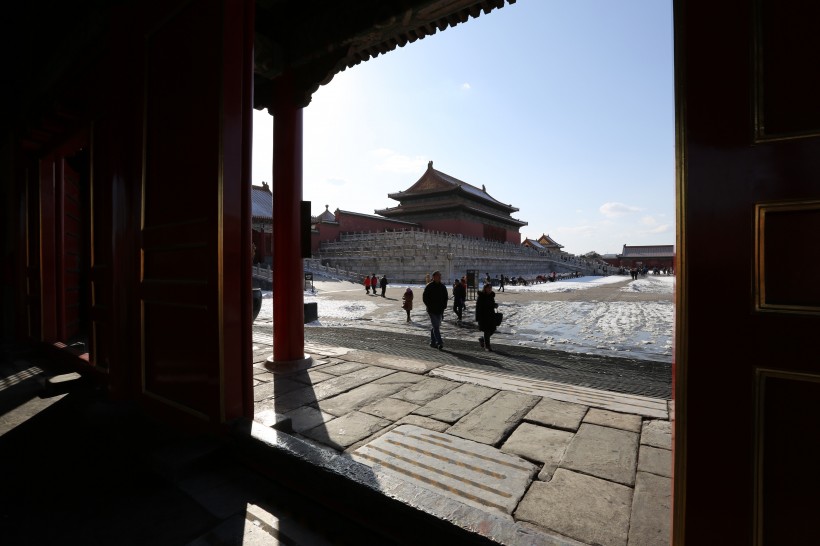 点击大图看下一张：北京故宫雪景图片