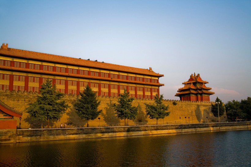 点击大图看下一张:故宫角楼图片