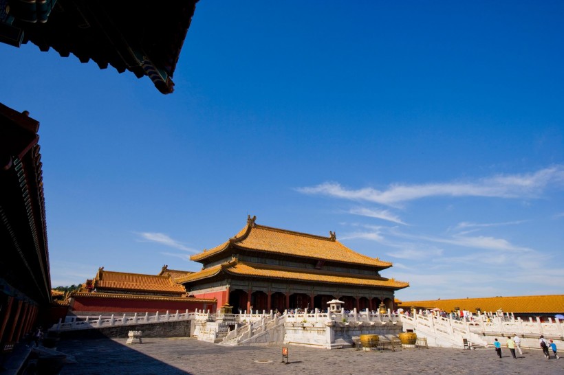 点击大图看下一张：北京故宫乾清宫图片