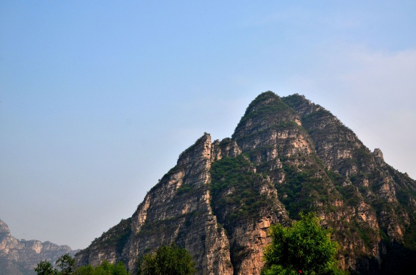 点击大图看下一张：北京孤山寨风景图片