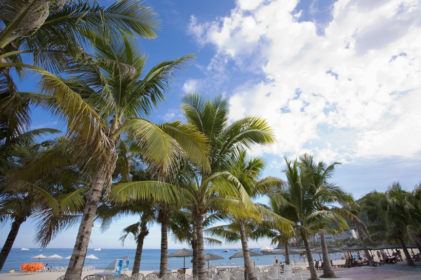 点击大图看下一张：海南三亚蜈支洲岛图片