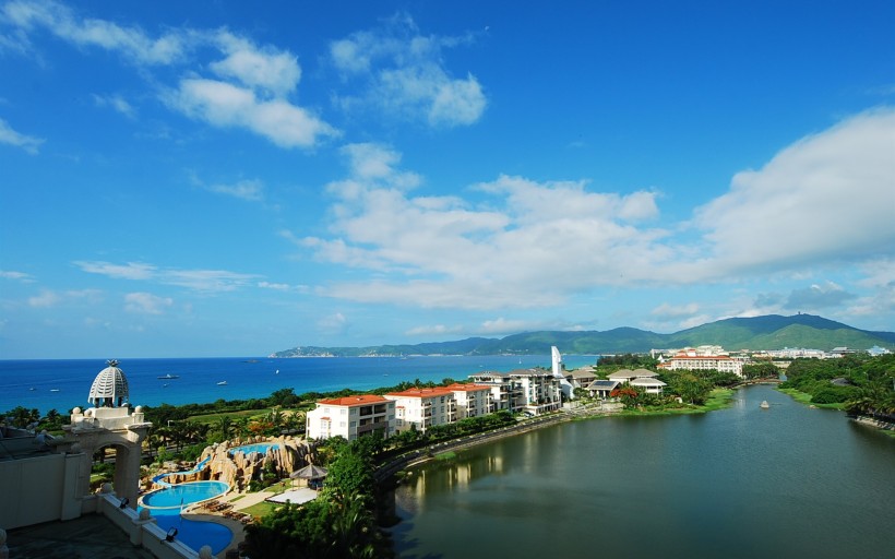 点击大图看下一张：海南三亚风景图片