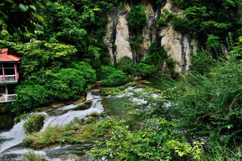 点击大图看下一张：贵州黄果树瀑布风景图片