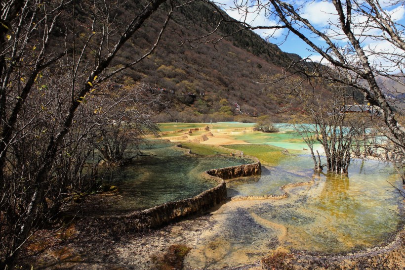 点击大图看下一张：四川黄龙风景图片