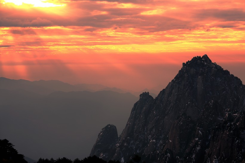 点击大图看下一张：安徽黄山风景图片