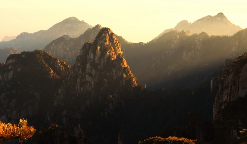 点击大图看下一张：安徽黄山风景图片