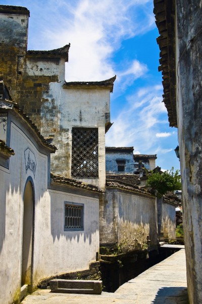 点击大图看下一张：安徽黄山西递风光图片