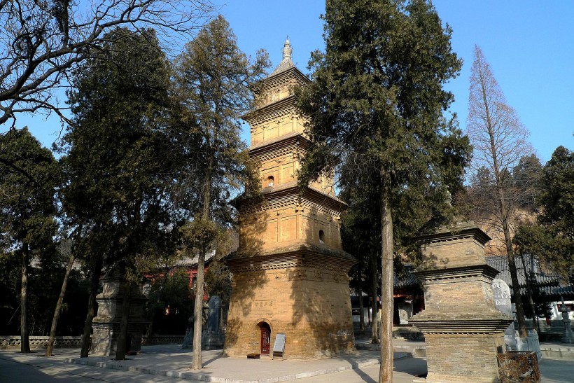 点击大图看下一张：陕西西安护国兴教寺风景图片