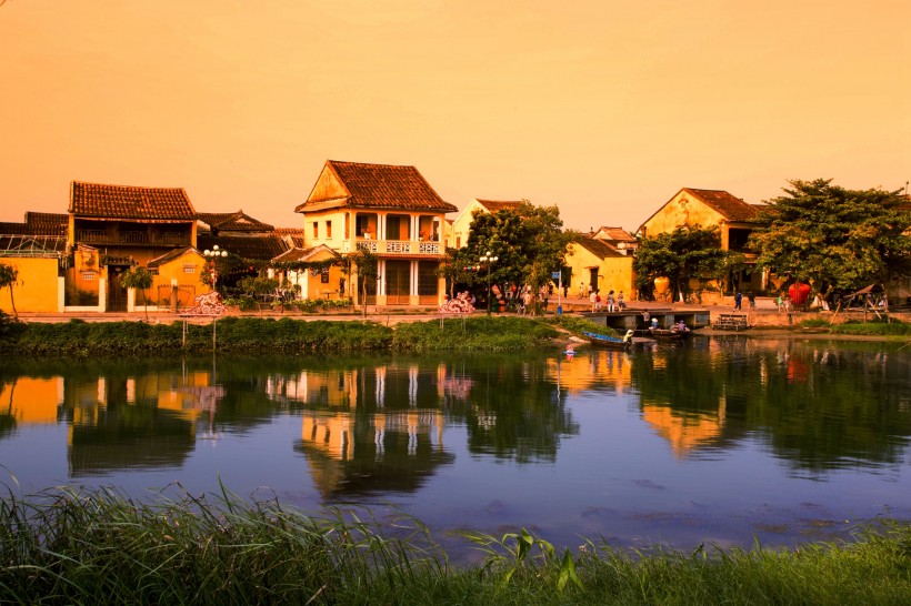 点击大图看下一张：越南会安古城风景图片