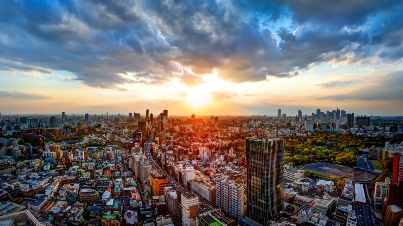 点击大图看下一张：日本城市风景图片