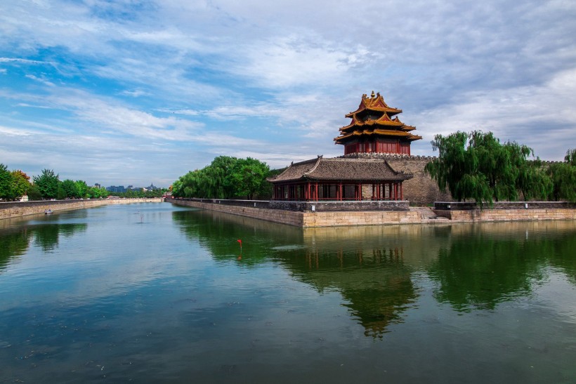点击大图看下一张：北京紫禁城角楼图片