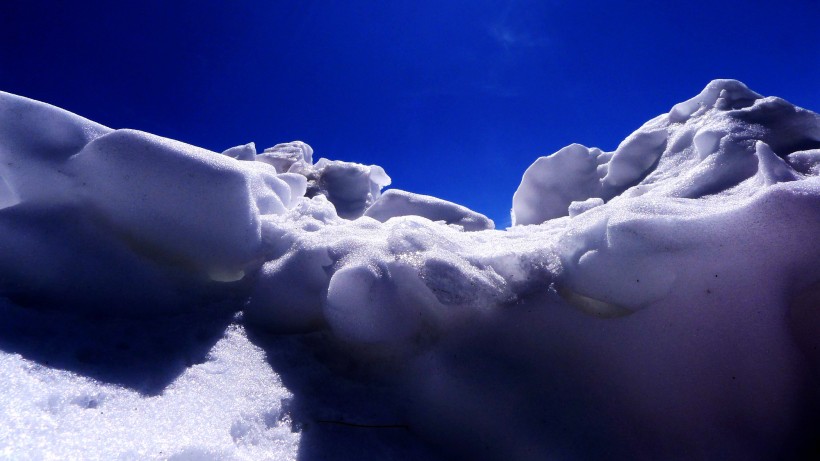 点击大图看下一张：云南轿子雪山风景图片