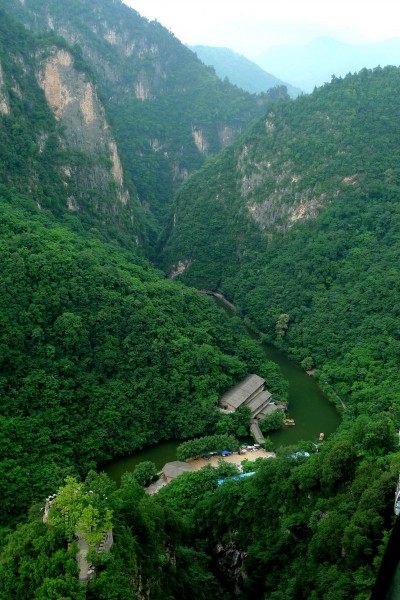 点击大图看下一张：陕西商洛金丝大峡谷风景图片