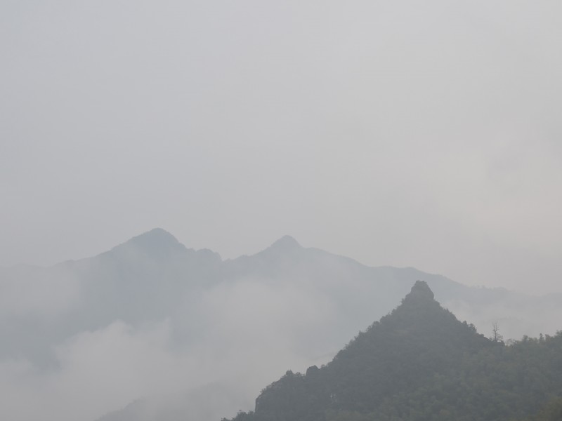 点击大图看下一张：衢州九华山风景图片