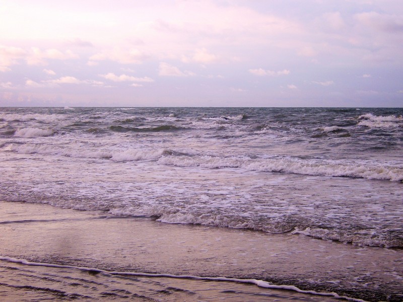 点击大图看下一张：吉兆湾风景图片