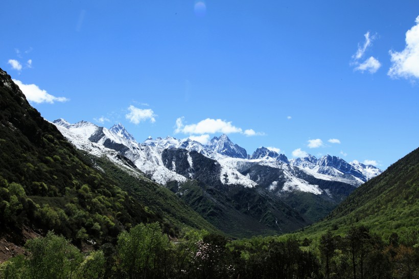 点击大图看下一张：四川康定风景图片