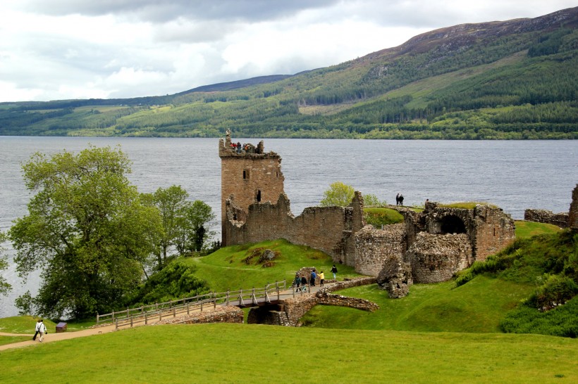 点击大图看下一张：苏格兰风景图片