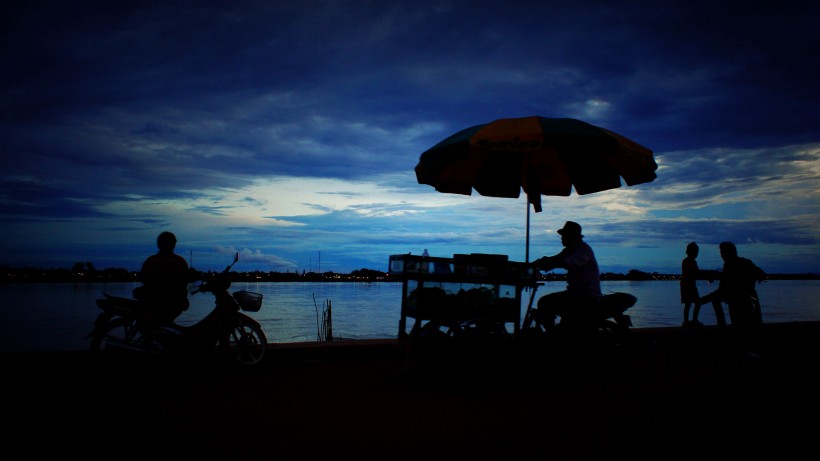 点击大图看下一张：老挝风景图片