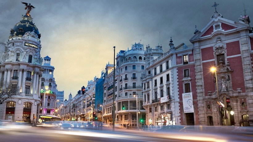 点击大图看下一张：美丽的马德里图片