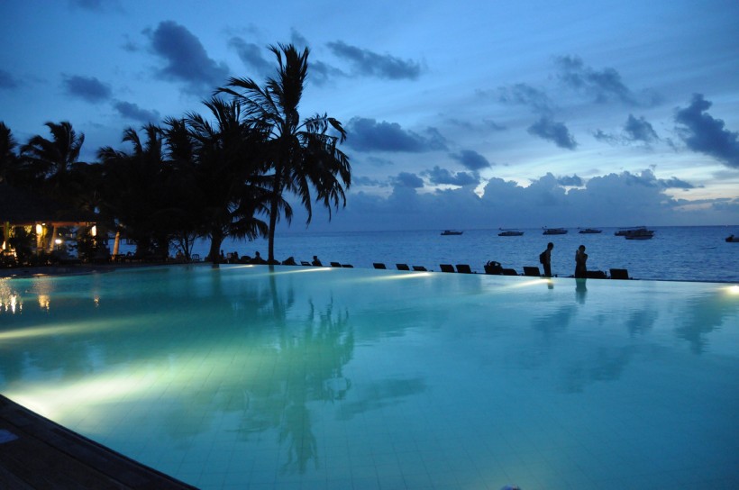 点击大图看下一张:马尔代夫风景图片