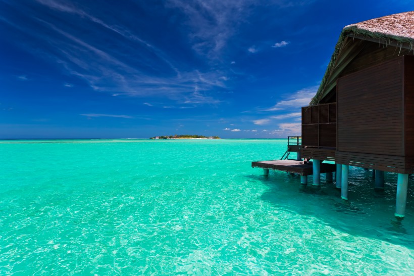 点击大图看下一张：马尔代夫海边风景图片