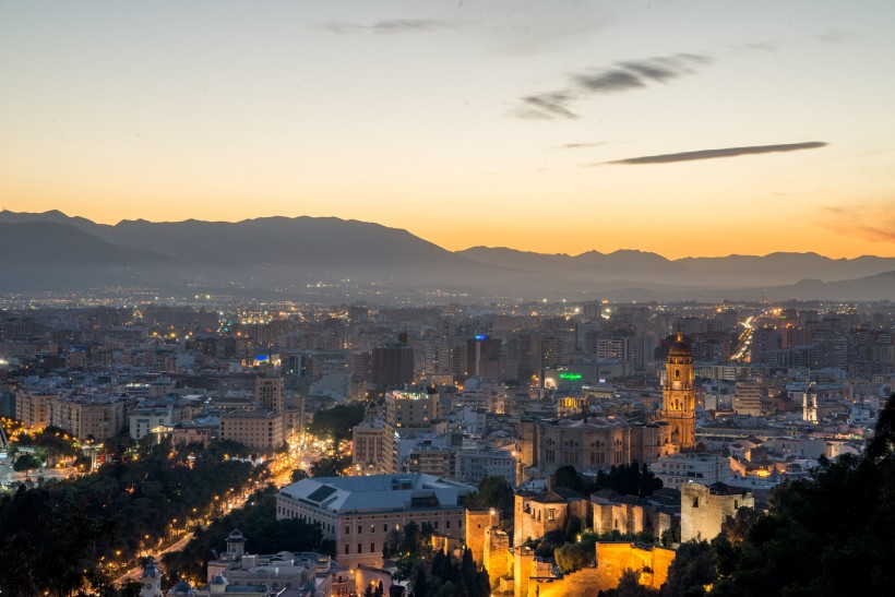 点击大图看下一张：西班牙马拉加城市图片