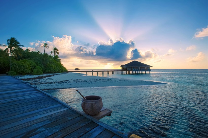 点击大图看下一张：马尔代夫曼德芙岛风景图片