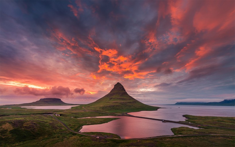 点击大图看下一张：美丽的冰岛风景图片