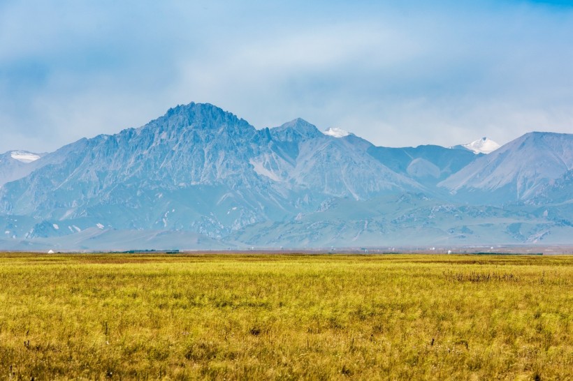 点击大图看下一张：美丽的新疆风景图片