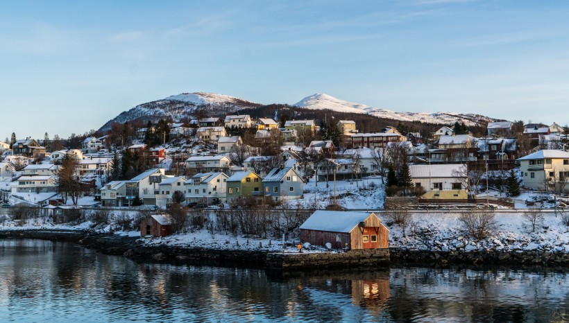 点击大图看下一张：美丽的挪威小镇图片