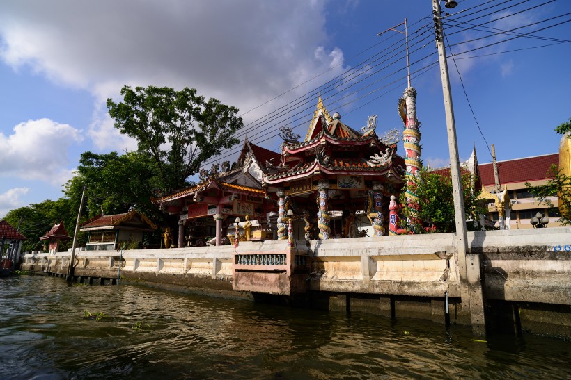 点击大图看下一张：泰国湄南河风景图片