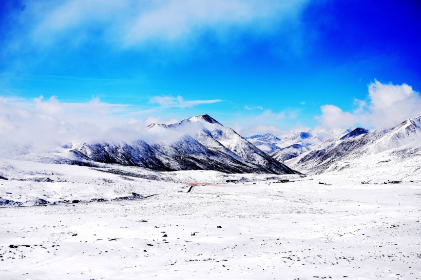 点击大图看下一张：西藏米拉山口风景图片
