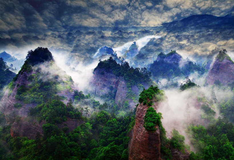点击大图看下一张：安徽万佛山云海风景图片