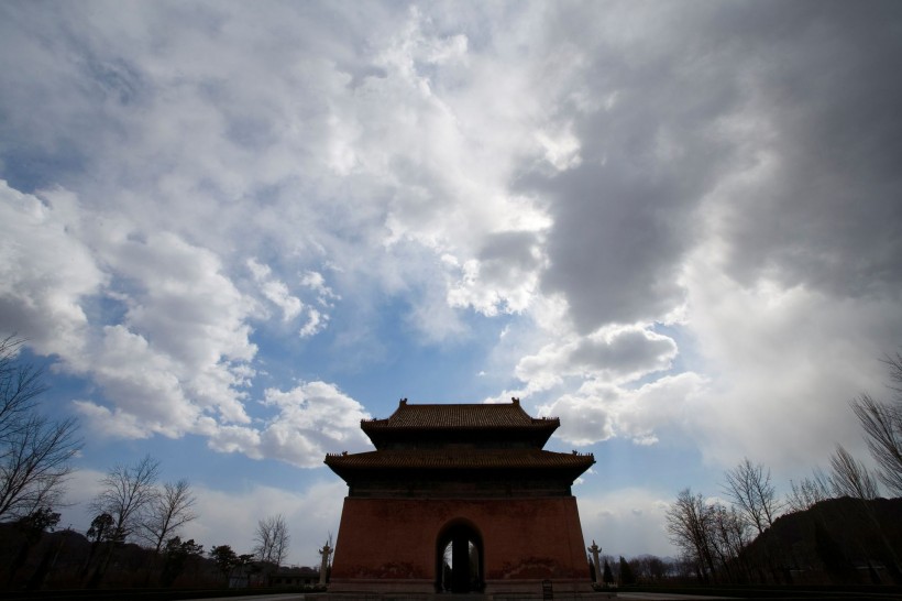 点击大图看下一张：北京明十三陵外景图片