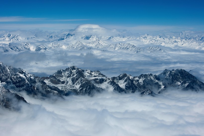 点击大图看下一张：四川贡嘎山风景图片