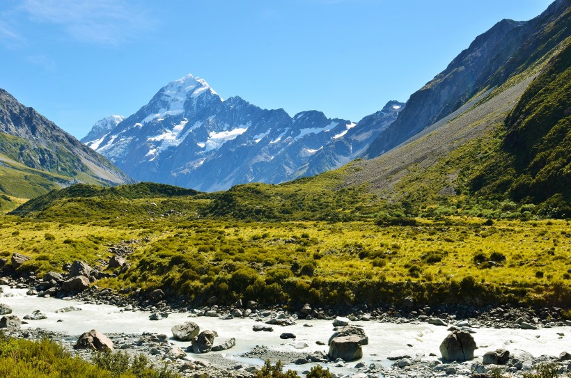 点击大图看下一张：新西兰库克山国家公园图片