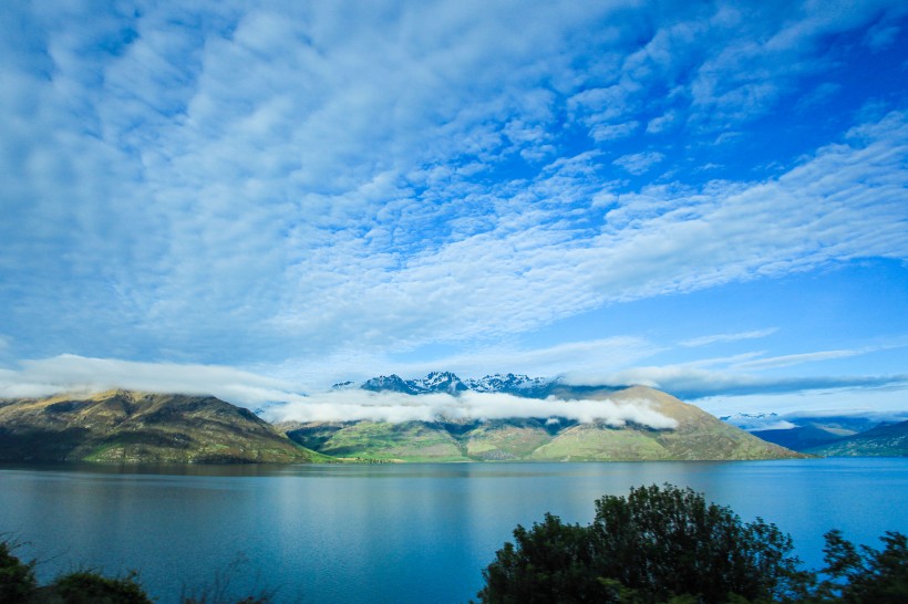 点击大图看下一张：新西兰库克山国家公园风景图片