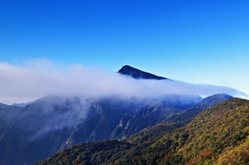 点击大图看下一张：贵州铜仁梵净山风景图片