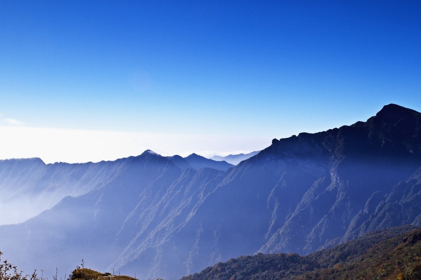 点击大图看下一张：贵州铜仁梵净山风景图片