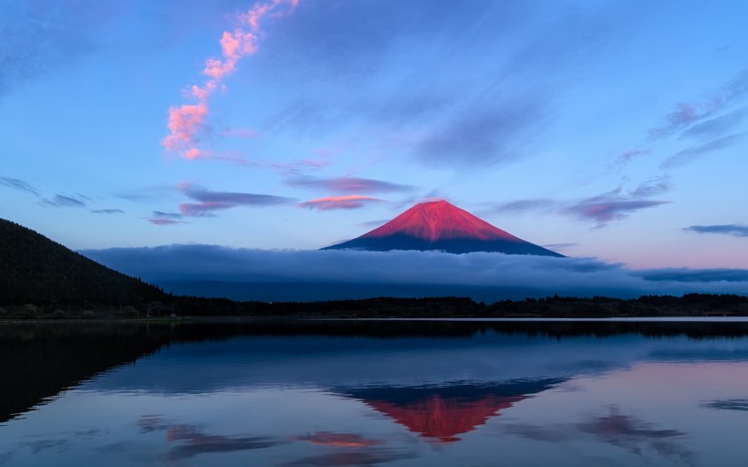 点击大图看下一张：日本富士山风景图片