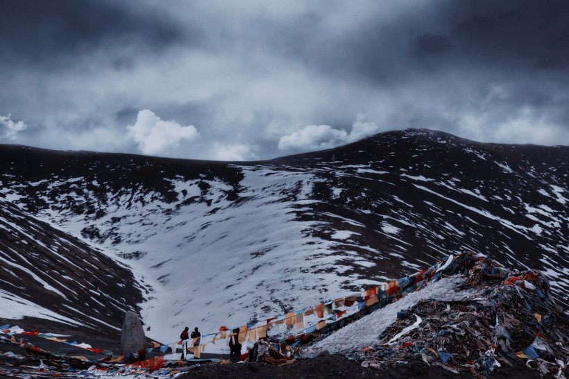 点击大图看下一张：西藏那根拉山口风景图片