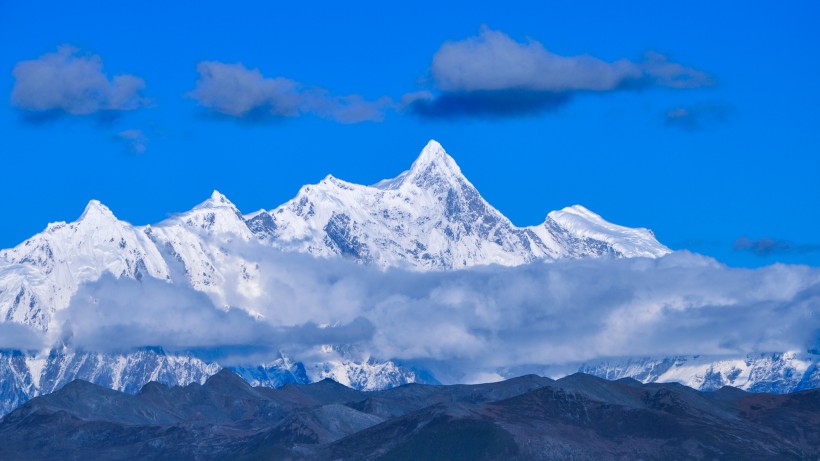 点击大图看下一张：西藏南迦巴瓦峰图片