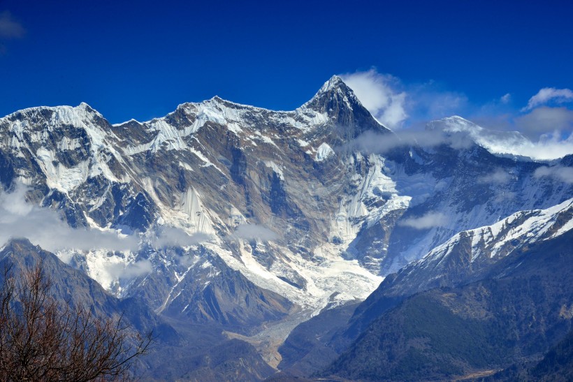 点击大图看下一张：西藏南迦巴瓦峰风景图片