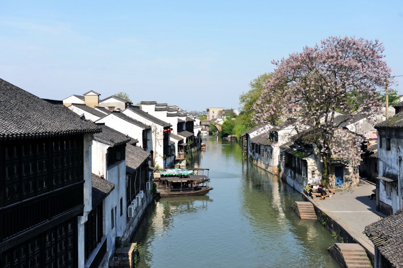 点击大图看下一张：浙江湖州南浔古镇风景图片