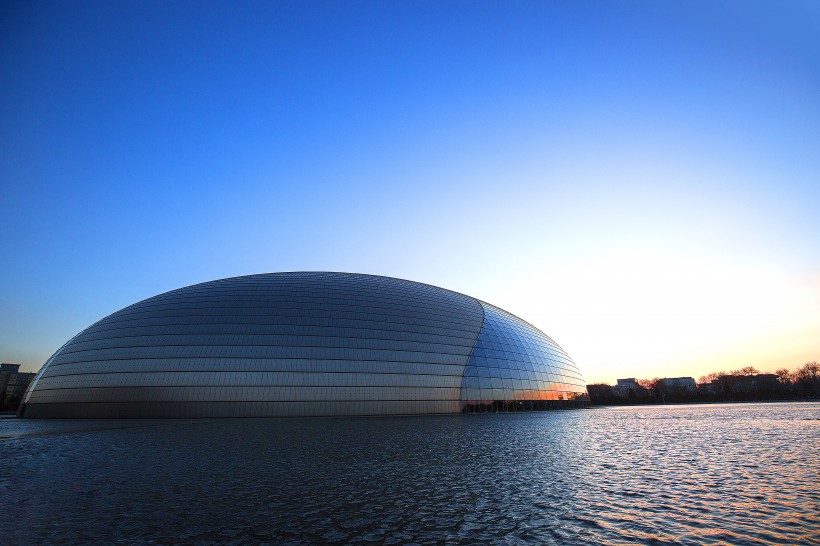 点击大图看下一张：北京国家大剧院图片