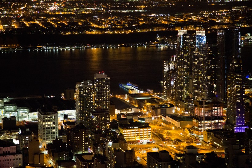 点击大图看下一张：美国纽约夜景图片
